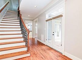 3 Beds 2.5 Baths 2,787 Sqft in Houston, TX (Photo 2 of 10)