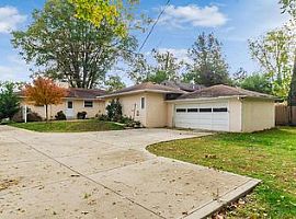 207 Eastmoor Blvd, Columbus, Oh 43209 The Rent Is $600 in Columbus, OH