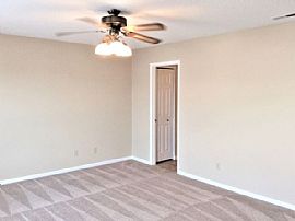 Charming 4bedroom  in Indianapolis, IN (Photo 2 of 10)