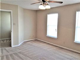 Charming 4bedroom  in Indianapolis, IN (Photo 8 of 10)