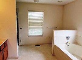 45 Buggywhip Ct, Monroe, Oh  in Monroe, OH (Photo 9 of 12)