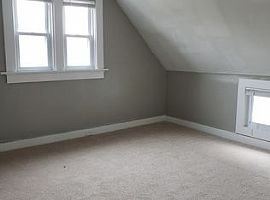 Charming 3bed 1 Bath  in Cincinnati, OH (Photo 9 of 11)