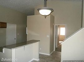 Charming 3bed in Franklin, IN (Photo 2 of 12)