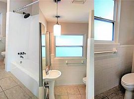 3 Beds 2 Baths 1,698 Sqft in Nokomis, FL (Photo 4 of 4)