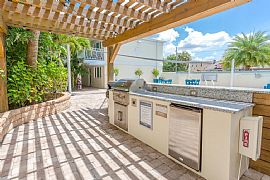 227 S Armenia Ave, Tampa, Fl  in Tampa, FL (Photo 3 of 11)