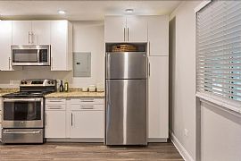 227 S Armenia Ave, Tampa, Fl  in Tampa, FL (Photo 6 of 11)