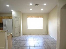 4 Beds 2 Baths in Oro Valley, AZ (Photo 3 of 8)