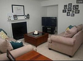 3 Beds 1.5 Bath in Virginia Beach, VA (Photo 7 of 9)