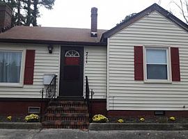 3 Beds 1 Bath in Portsmouth, VA (Photo 2 of 8)