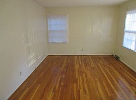 3906 Neptune Dr Nw, Huntsville, Al 35810 in Huntsville, AL (Photo 5 of 11)