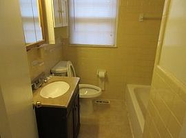 3906 Neptune Dr Nw, Huntsville, Al 35810 in Huntsville, AL (Photo 9 of 11)