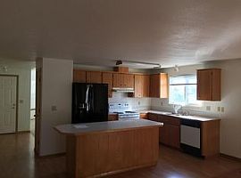  Ne Hickory St Vancouver, Wa 98682  in Vancouver, WA (Photo 2 of 5)