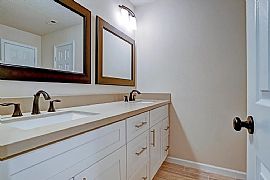 4 Beds 2 Baths 1,632 Sqft in Killeen, TX (Photo 9 of 10)