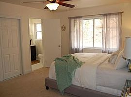 Charming 3 Bedroom Home in Oakland, CA (Photo 3 of 9)