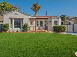 Amazing Three Bedroom Classic Spanish with Distinctive. in Los Angeles, CA