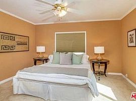 Amazing Three Bedroom Classic Spanish with Distinctive. in Los Angeles, CA (Photo 7 of 11)