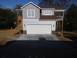 1bath 1 Bed Up For Rent in Greenville, SC