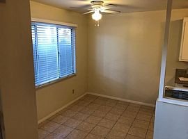 1 Bedroom Home in San Diego, CA (Photo 5 of 12)