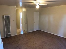 1 Bedroom Home in San Diego, CA (Photo 8 of 12)