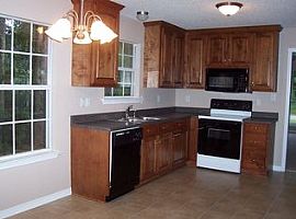 6854 Colonial Ter, Mobile, Al 36618 in Mobile, AL (Photo 9 of 11)