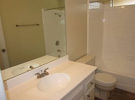 4 Beds 2 Baths in Hemet, CA (Photo 7 of 8)