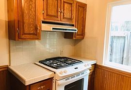 4 Beds 2 Baths in Sunnyvale, CA (Photo 5 of 12)