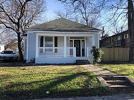 3 Beds 2 Baths 1,184 Sqft in Dallas, TX (Photo 2 of 5)