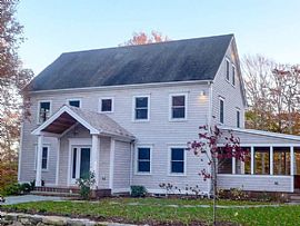 133 Indian Hill Rd # Main, West Tisbury, Ma 02575 4 Beds 4 Bath in West Tisbury, MA (Photo 7 of 11)