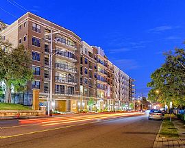 Dormigo Midtown Luxury 2 Bedroom Apartment in Nashville, TN (Photo 12 of 12)