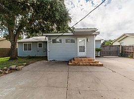 3bed 2bath House For Rent in Corpus Christi, TX (Photo 2 of 7)