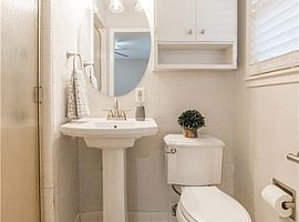 3bed 2bath House For Rent in Corpus Christi, TX (Photo 3 of 7)