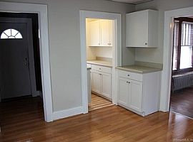 20 Clark Ln, Waterford, Ct 06385 Contact/me 4063445061  in Waterford, CT (Photo 3 of 12)