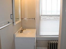 20 Clark Ln, Waterford, Ct 06385 Contact/me 4063445061  in Waterford, CT (Photo 9 of 12)