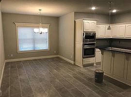 20 Merritt Cir, Bella Vista, Ar 72714 Contact/me 4063445061  in Bella Vista, AR (Photo 12 of 12)