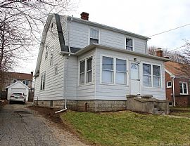 20 Clark Ln, Waterford, Ct 06385 in Waterford, CT (Photo 2 of 10)