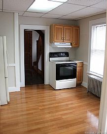 20 Clark Ln, Waterford, Ct 06385 in Waterford, CT (Photo 4 of 10)