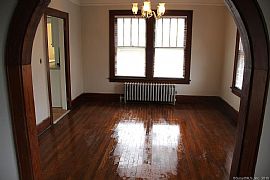 20 Clark Ln, Waterford, Ct 06385 in Waterford, CT (Photo 6 of 10)