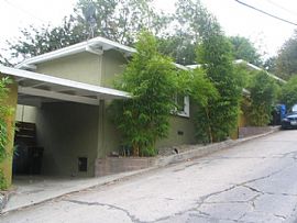 One Bedroom  in Los Angeles, CA