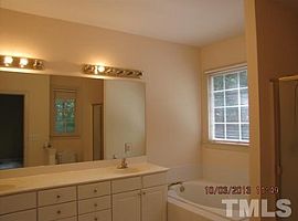 3500 Layton Ridge Dr, Apex, Nc 27539 3 Beds 2.5 Baths 2,000 Sqf in Apex, NC (Photo 7 of 9)