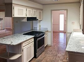 219 Brumley Ln, Duson, La 70529 4 Beds 2 Baths 2,800 Sqft in Duson, LA (Photo 7 of 11)