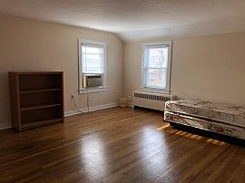 504 Laurel Ave, Point Pleasant Boro, Nj 08742 3 Beds 2 Baths 1, in Point Pleasant Beach, NJ (Photo 3 of 10)