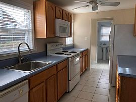 504 Laurel Ave, Point Pleasant Boro, Nj 08742 3 Beds 2 Baths 1, in Point Pleasant Beach, NJ (Photo 7 of 10)