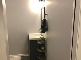 19 Revere Ct, Ann Arbor, Mi 48104 3 Beds 1.5 Baths 1,261 Sqft in Ann Arbor, MI (Photo 10 of 10)