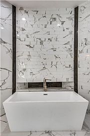 5 Beds 6 Baths 5,760 Sqft in Dallas, TX (Photo 10 of 12)