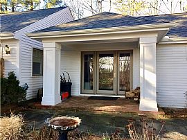 9 Gale Rd, Bloomfield, Ct 06002 2 Beds 2.5 Baths 1,978 Sqft in Bloomfield, CT