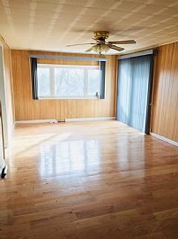 16 Hilton Ave, East Haven, Ct 06512 in East Haven, CT (Photo 2 of 9)