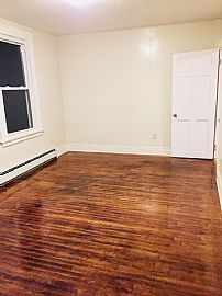 16 Hilton Ave, East Haven, Ct 06512 in East Haven, CT (Photo 4 of 9)