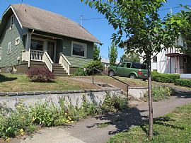 3715 N Gantenbein Ave, Portland, Or 97227 3 Beds 1 Bath 1,300 S in Portland, OR