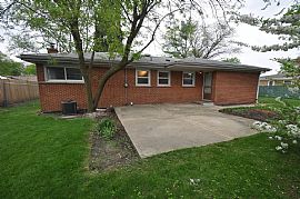 229 Flora Ave, Glenview, Il/contact Me (406) 344-5061 in Glenview, IL (Photo 10 of 11)