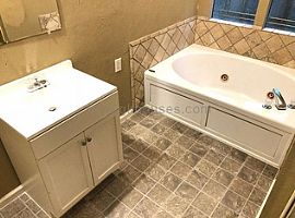 241 Tanglewood Cir, Birmingham, Al 35215 in Birmingham, AL (Photo 11 of 12)